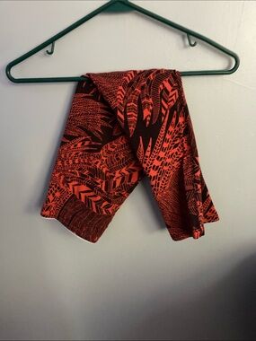 Nike Red and Black Leaf-Print Leggings